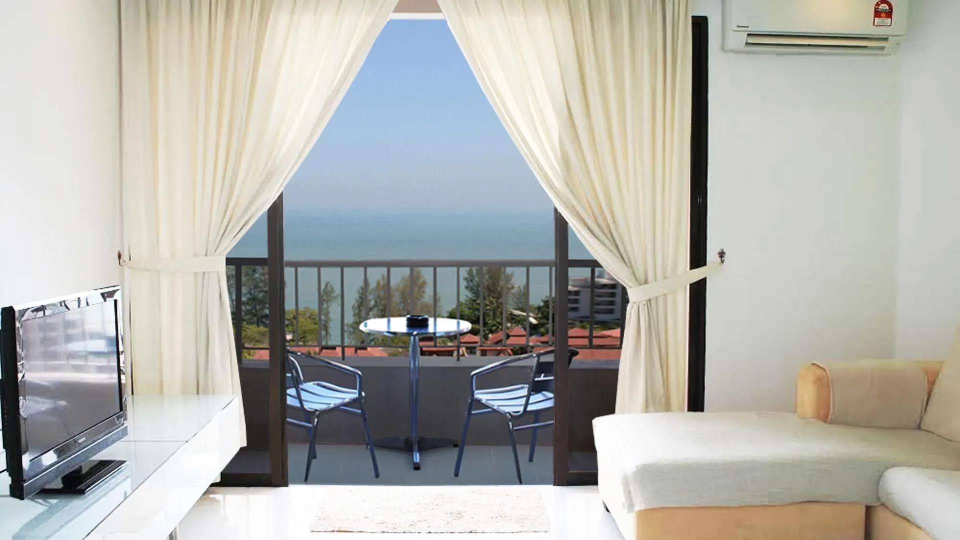 Home Suites - Batu Feringghi Танджунг-Бунга 0*,  Малайзия